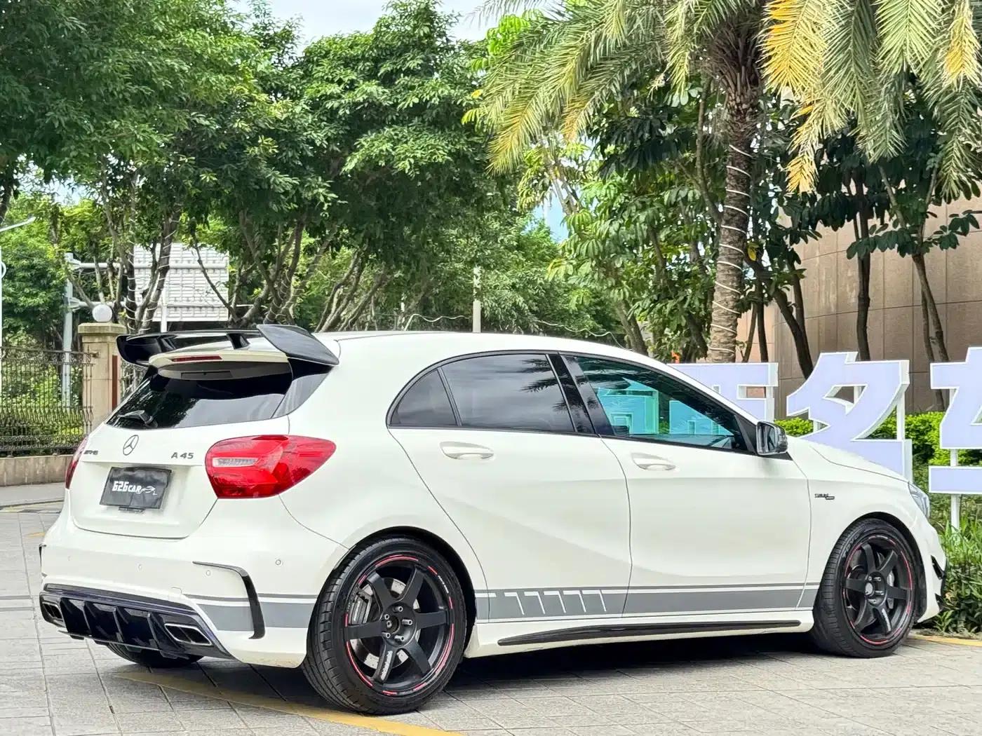 2016 Mercedes-Benz A-Class AMG (Imported) AMG A 45 4MATIC — миниатюра 4