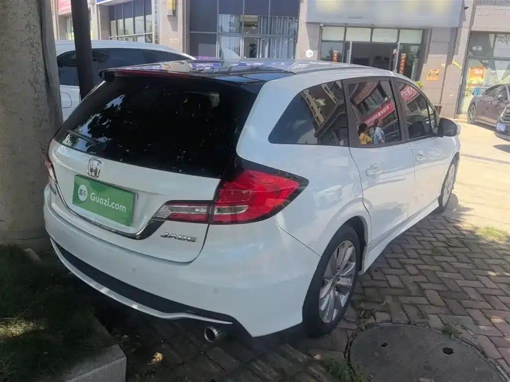 Jade 2017 1.8L Automatic Comfort Edition 5-seater — миниатюра 7