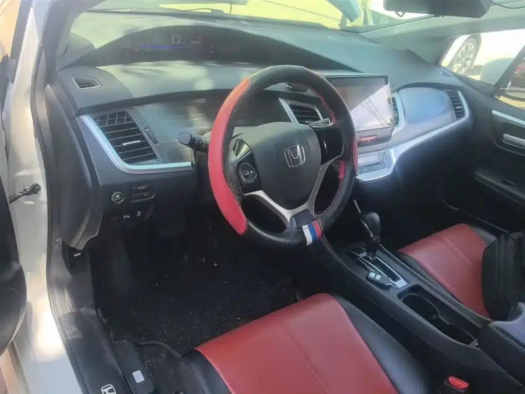 Jade 2017 1.8L Automatic Comfort Edition 5-seater — миниатюра 10