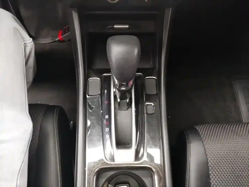 Jade 2016 1.8L Automatic Comfort Elite Edition 5-seater — миниатюра 14