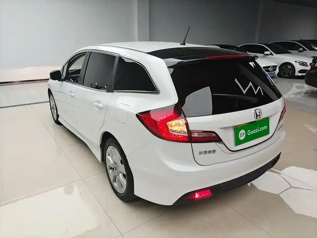Jade 2016 1.8L Automatic Comfort Elite Edition 5-seater — миниатюра 5