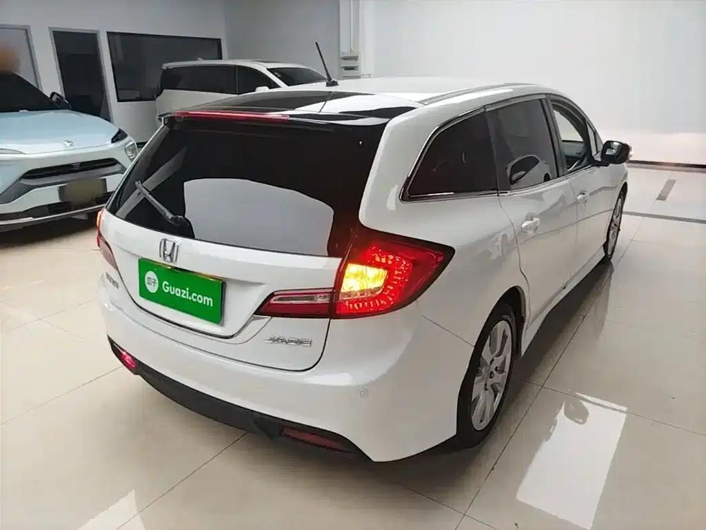 Jade 2016 1.8L Automatic Comfort Elite Edition 5-seater — миниатюра 7