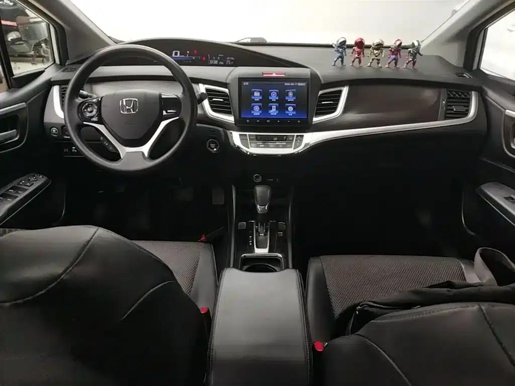 Jade 2016 1.8L Automatic Comfort Elite Edition 5-seater — миниатюра 10