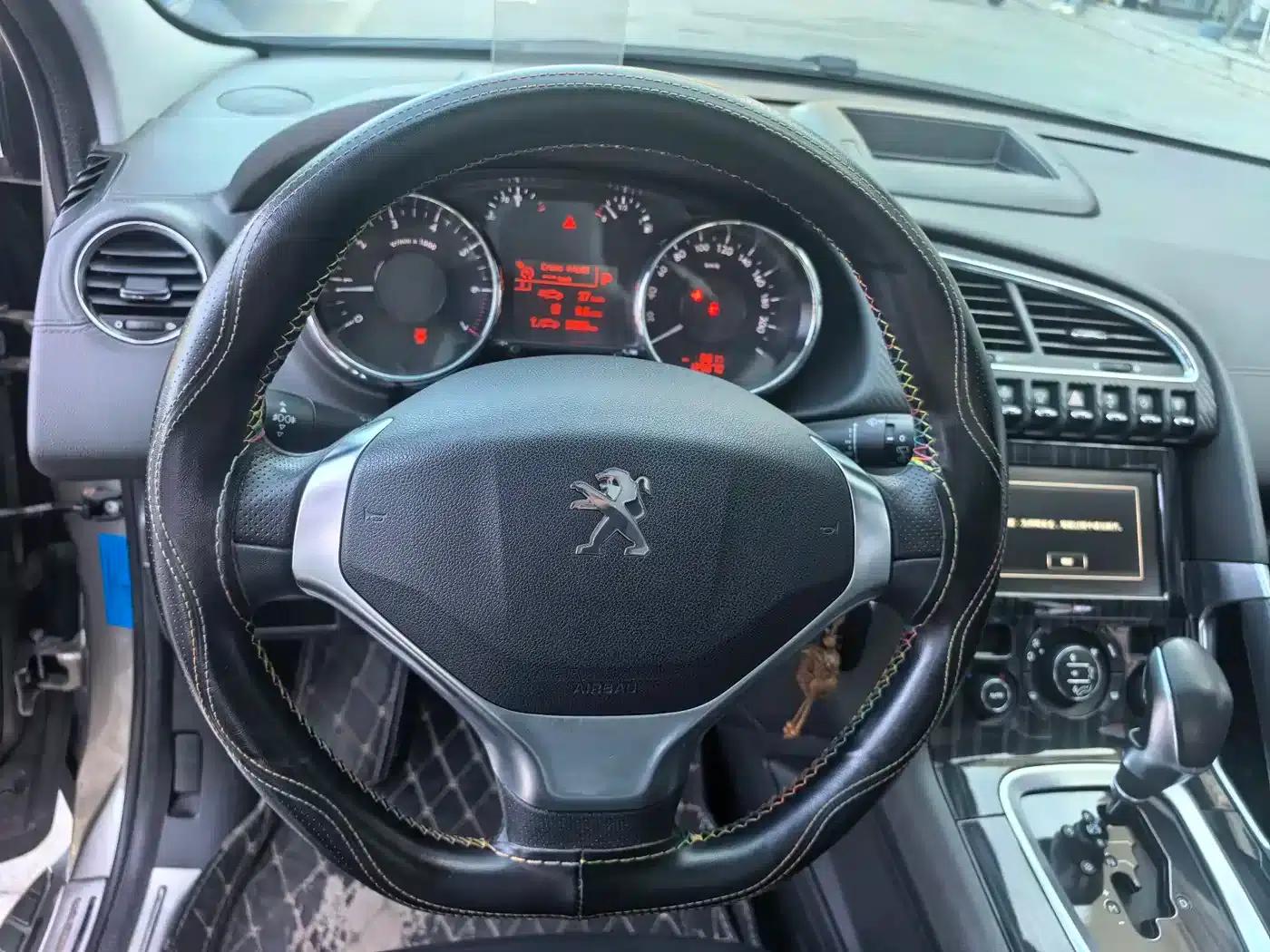 Peugeot 3008 2015 1.6THP Automatic Premium Edition — миниатюра 12