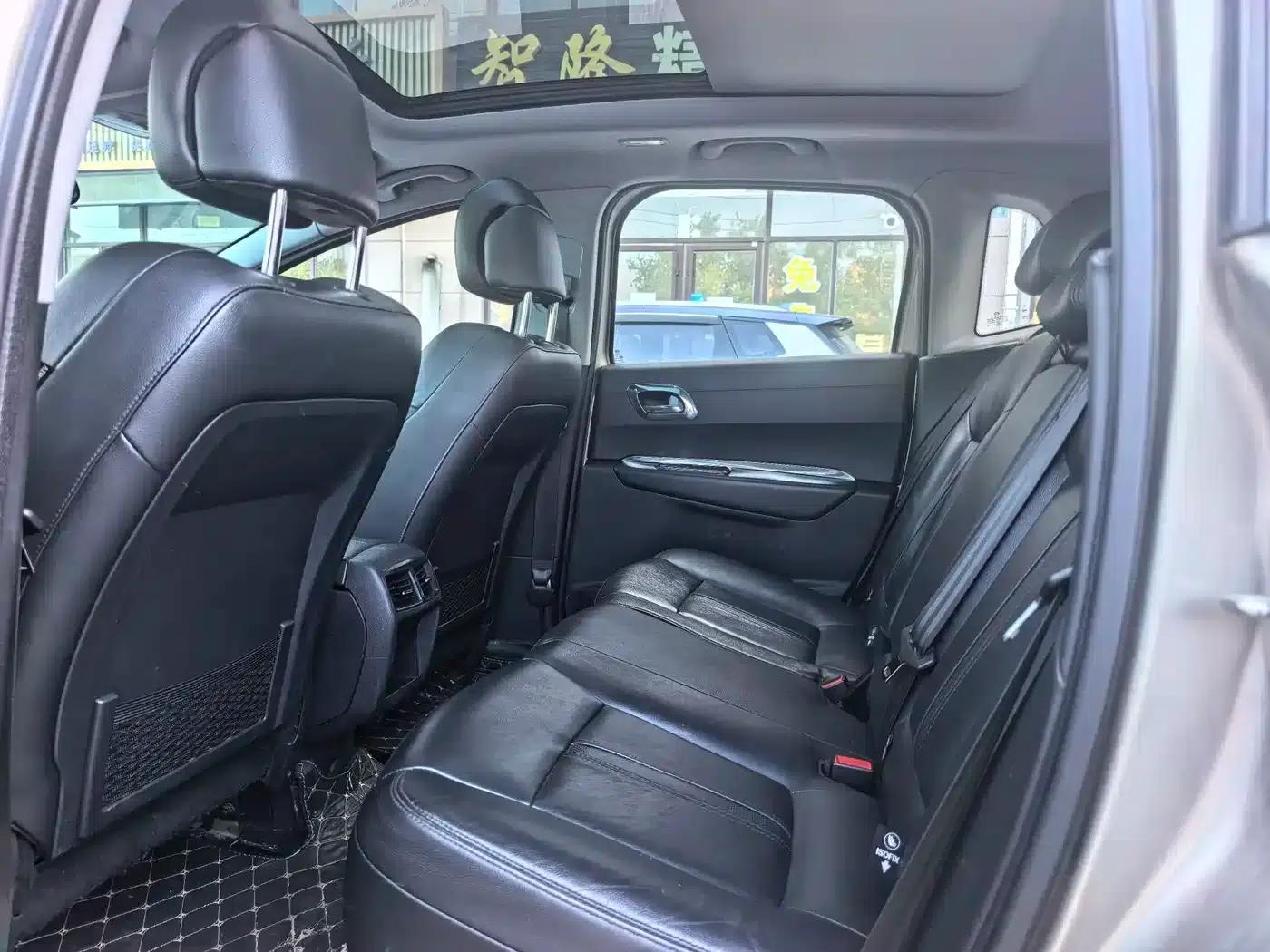 Peugeot 3008 2015 1.6THP Automatic Premium Edition — миниатюра 5
