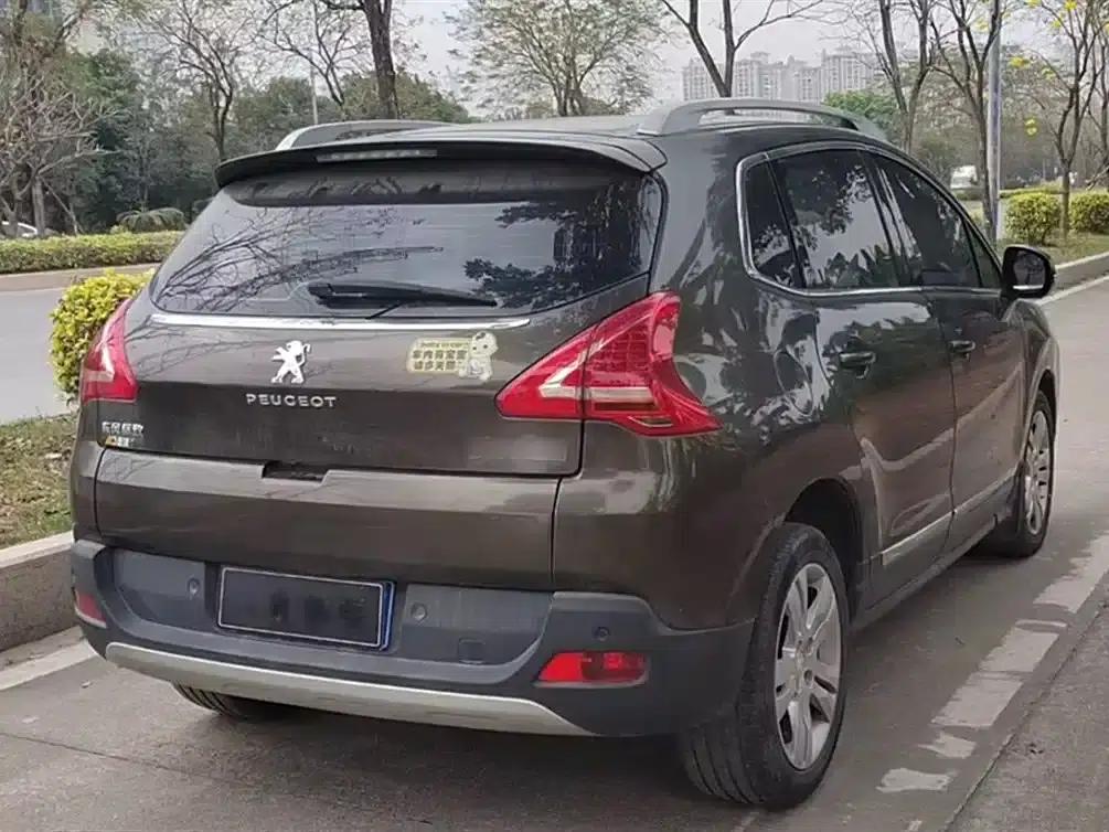 Peugeot 3008 2013 2.0L Automatic Trend Edition — миниатюра 6