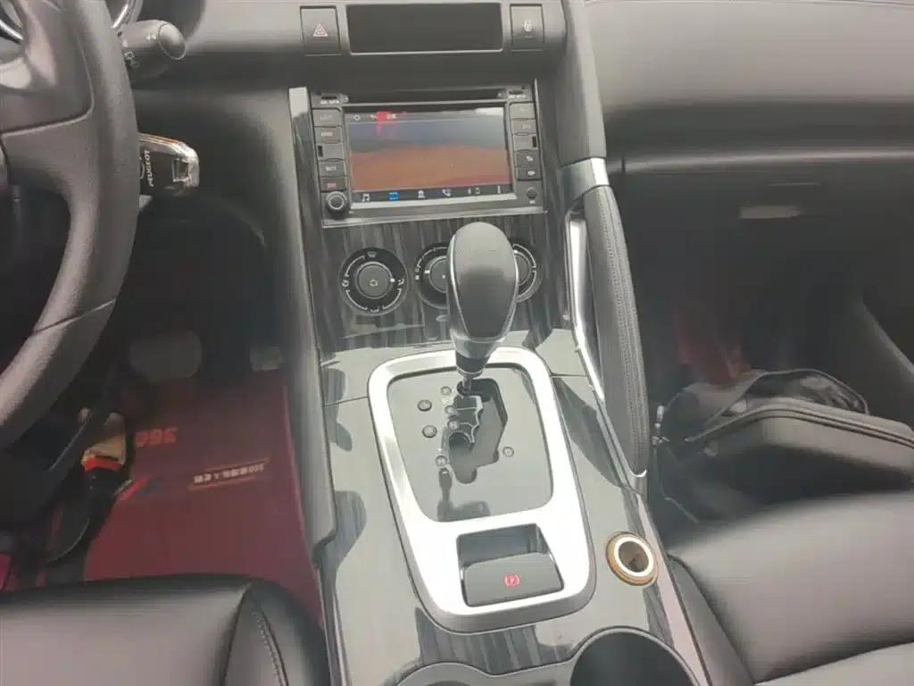 Peugeot 3008 2015 1.6THP Automatic Classic Edition — миниатюра 14