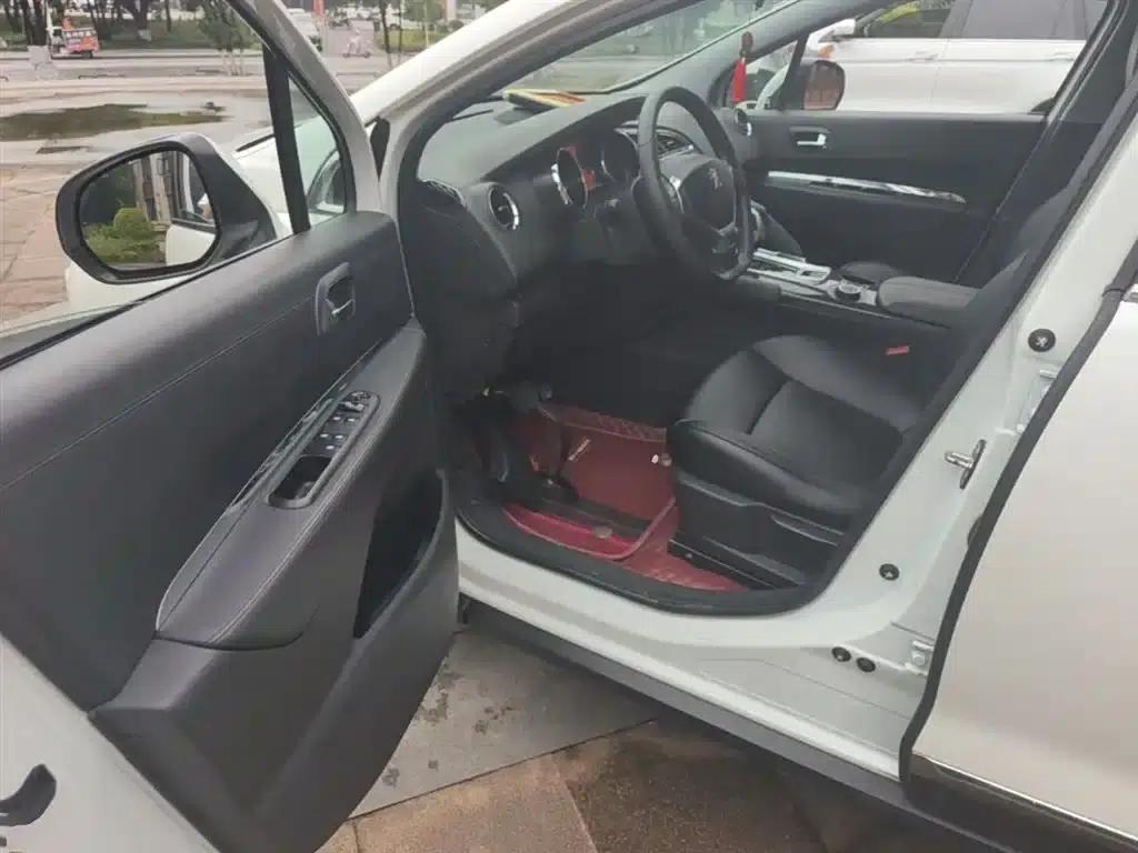 Peugeot 3008 2015 1.6THP Automatic Classic Edition — миниатюра 16