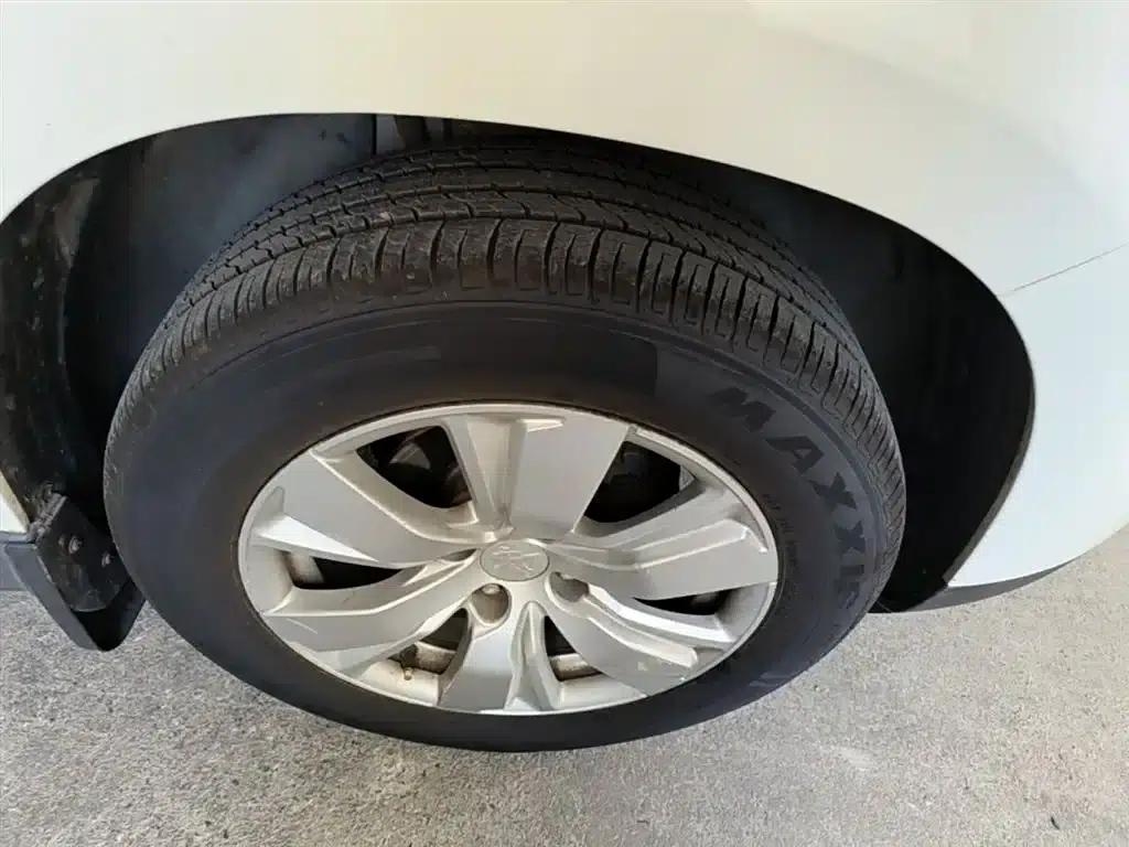 Peugeot 2008 2014 Model 1.6L Manual Fashion Edition — миниатюра 14