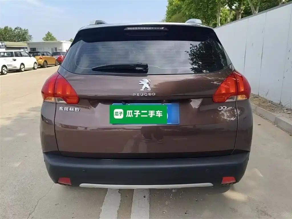 Peugeot 2008 2015 1.6L Automatic Cool Edition — миниатюра 6
