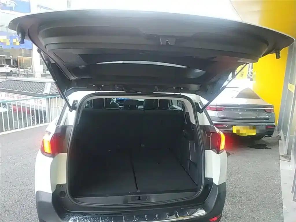 Peugeot 5008 2021 360THP 5-seater Performance Edition — миниатюра 19