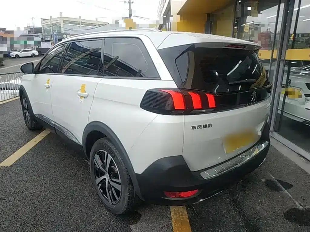 Peugeot 5008 2021 360THP 5-seater Performance Edition — миниатюра 5