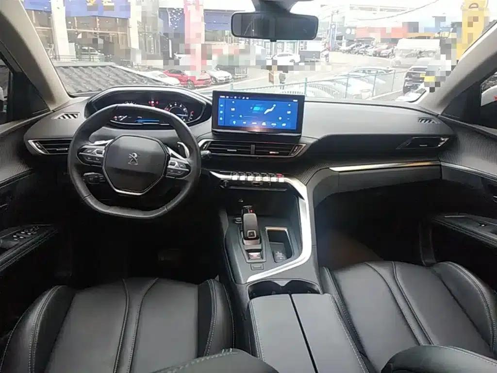 Peugeot 5008 2021 360THP 5-seater Performance Edition — миниатюра 10
