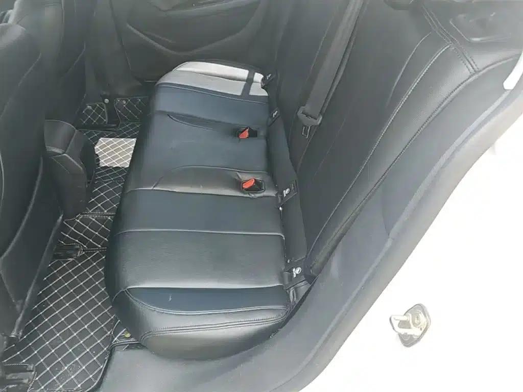 Peugeot 308S 2015 1.6L Manual Comfort Edition — миниатюра 17