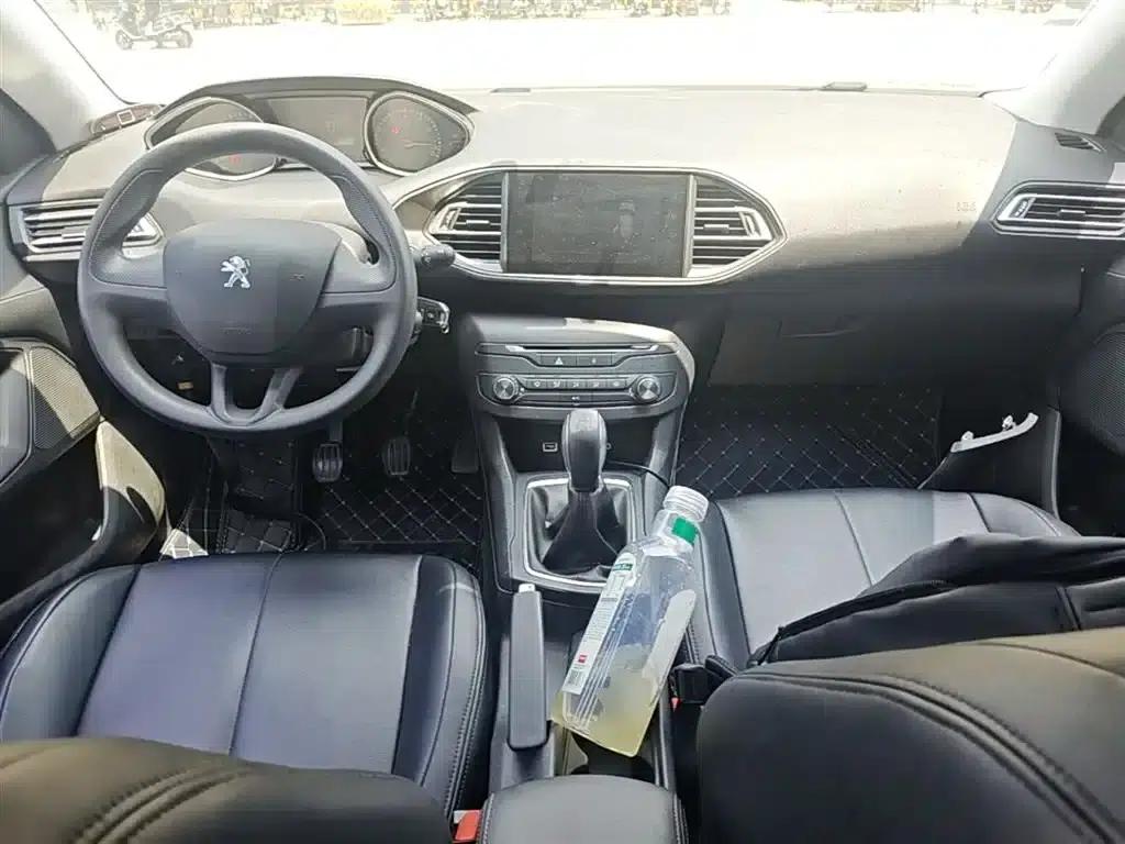 Peugeot 308S 2015 1.6L Manual Comfort Edition — миниатюра 10