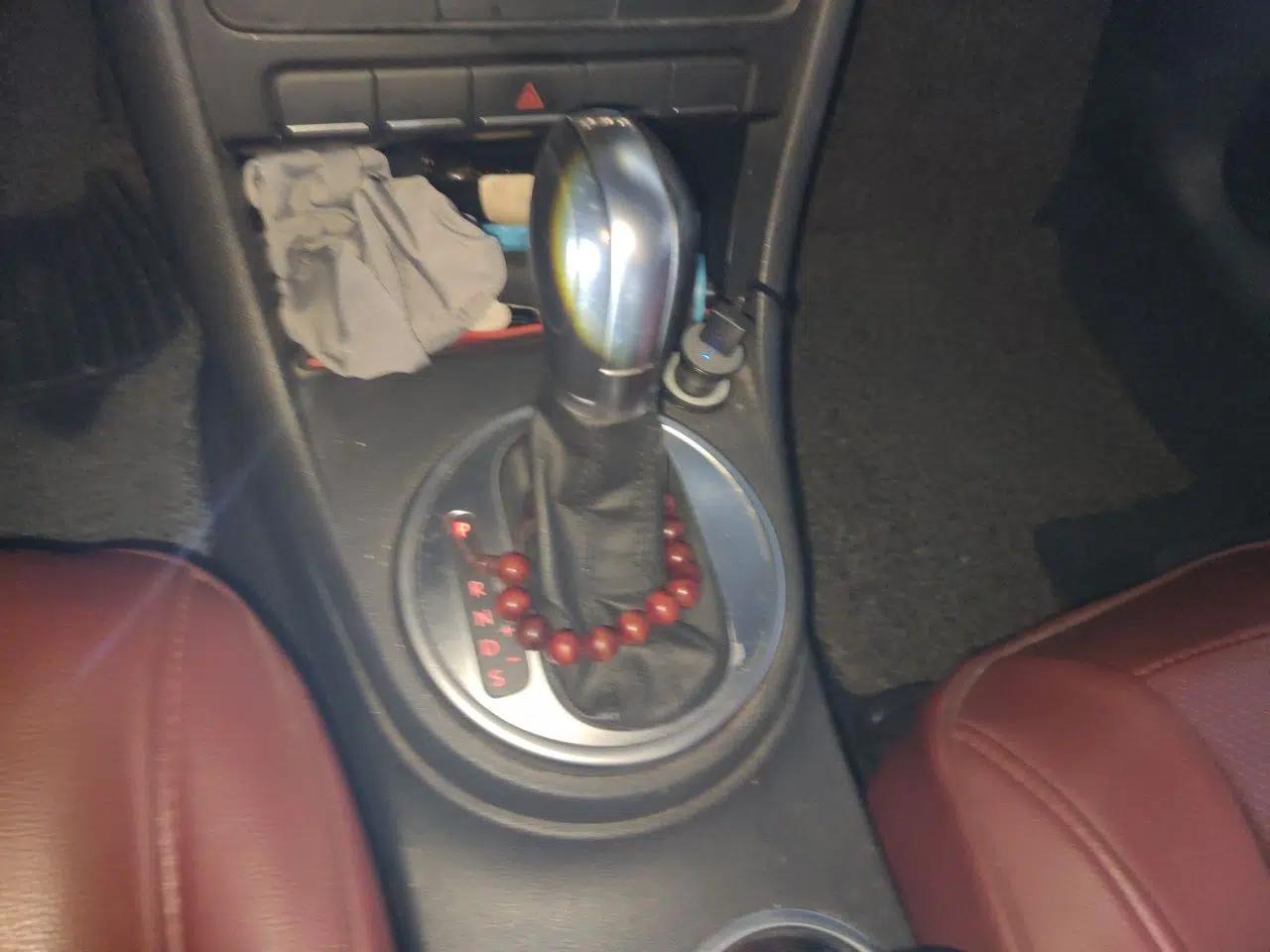 Volkswagen Beetle 2014 1.4TSI Fashion Edition — миниатюра 15