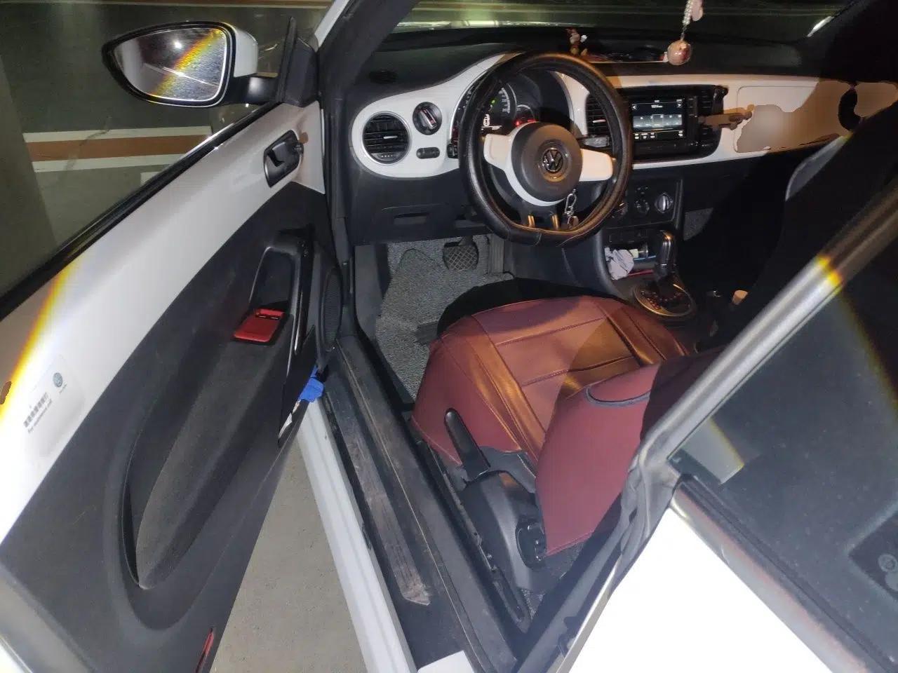 Volkswagen Beetle 2014 1.4TSI Fashion Edition — миниатюра 17