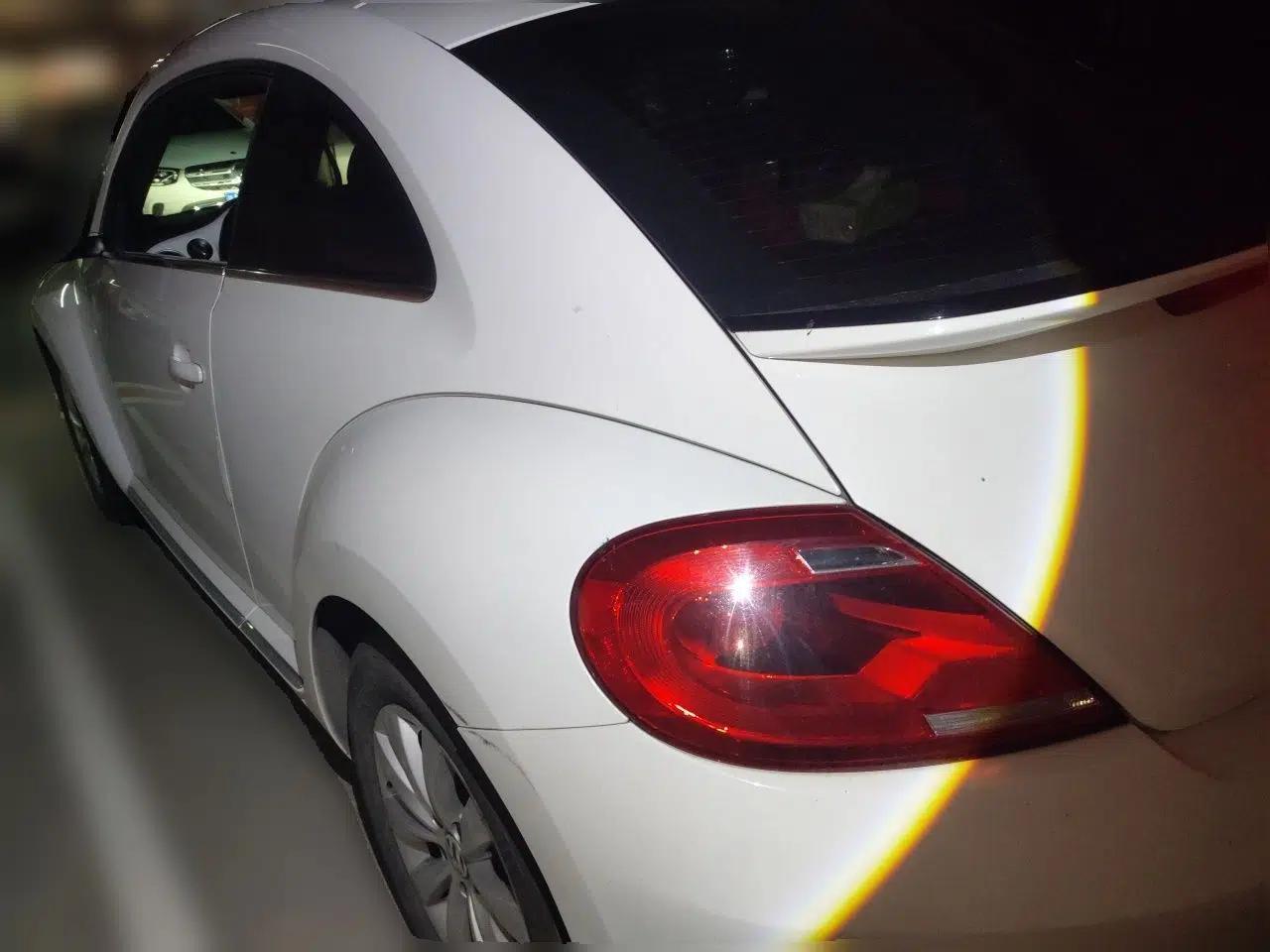 Volkswagen Beetle 2014 1.4TSI Fashion Edition — миниатюра 4