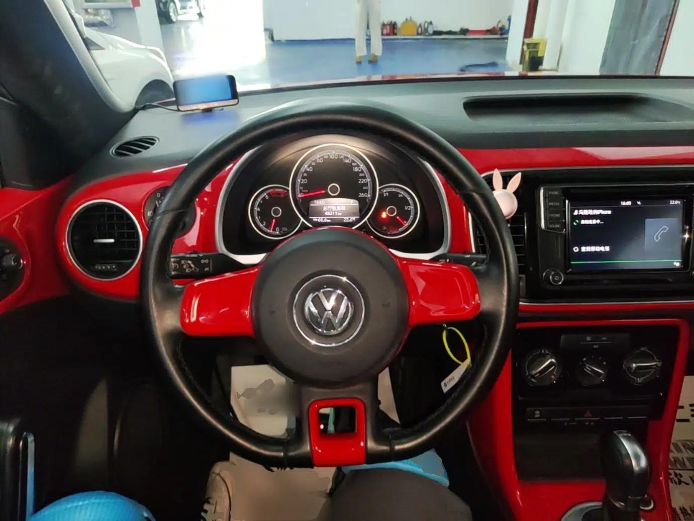 Volkswagen Beetle 2018 180TSI Yile Model — миниатюра 14