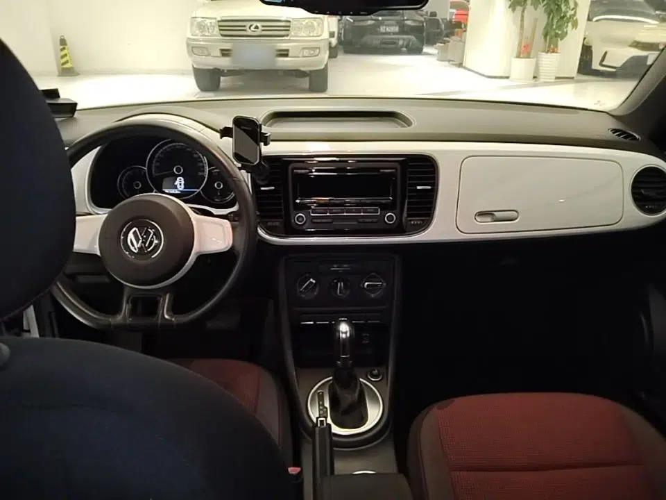 Volkswagen Beetle 2014 1.2TSI Fashion Edition — миниатюра 12