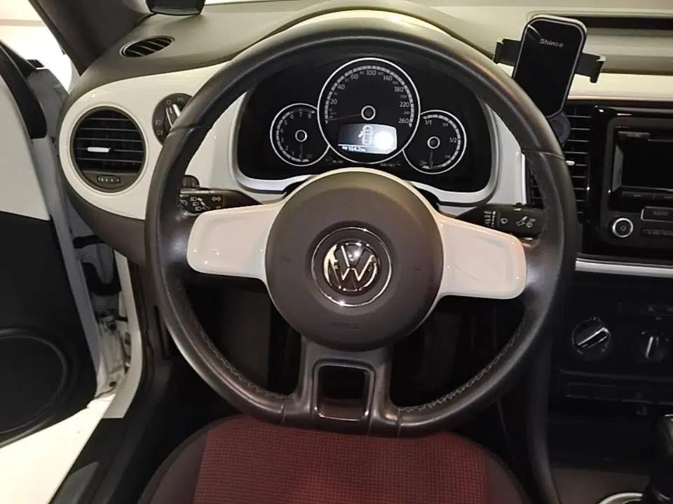 Volkswagen Beetle 2014 1.2TSI Fashion Edition — миниатюра 13