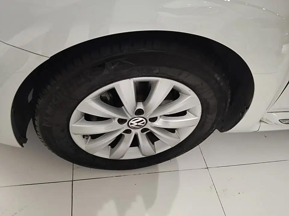 Volkswagen Beetle 2014 1.2TSI Fashion Edition — миниатюра 9