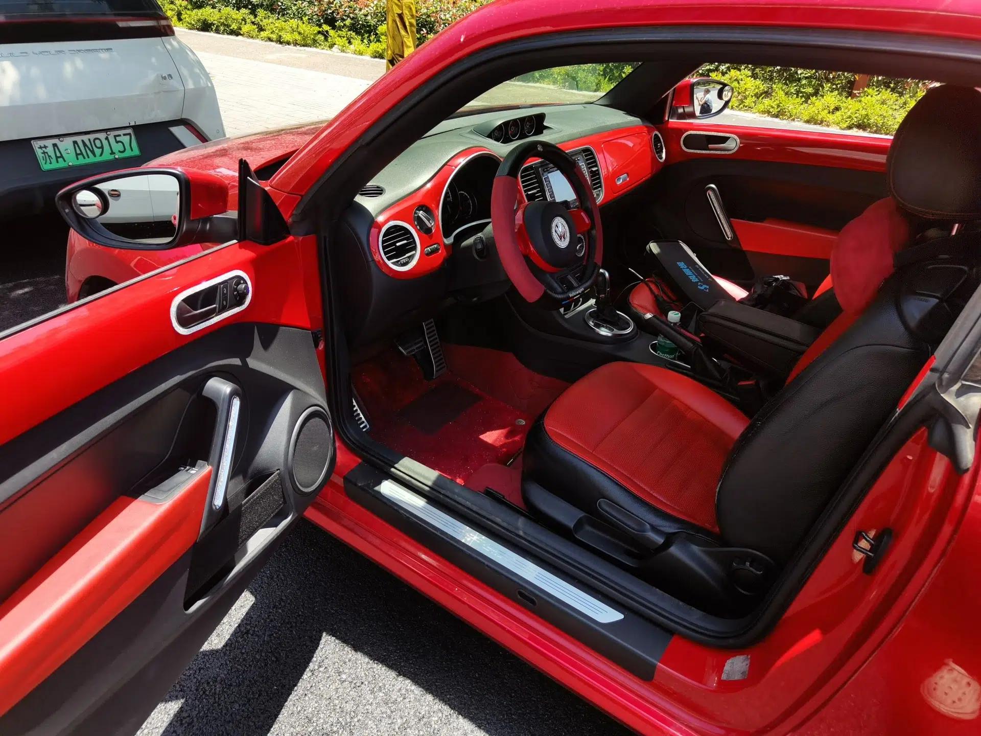 Volkswagen Beetle 2014 1.4TSI Fashion Edition — миниатюра 17