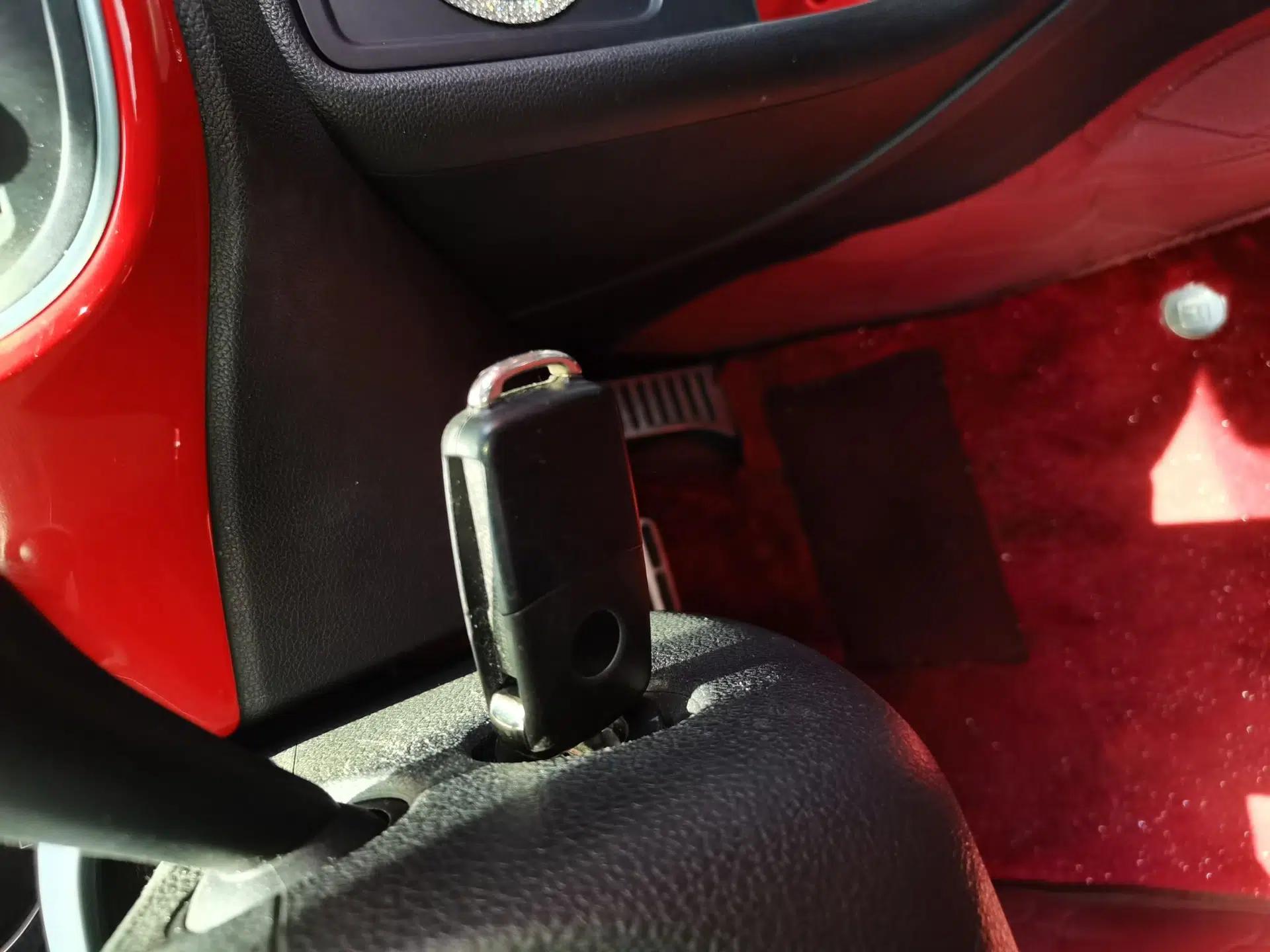 Volkswagen Beetle 2014 1.4TSI Fashion Edition — миниатюра 9