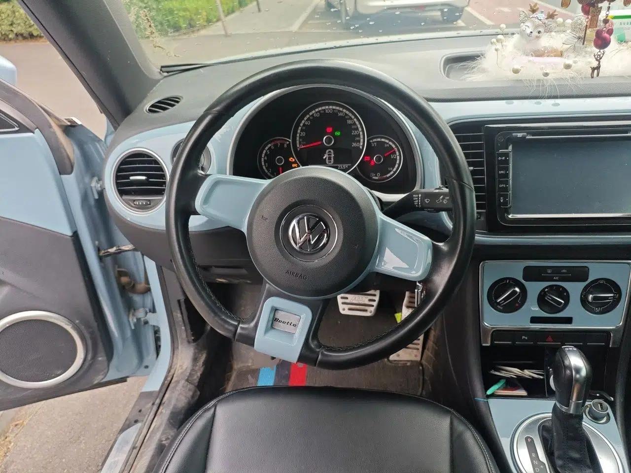 Volkswagen Beetle 2014 1.2TSI Fashion Edition — миниатюра 11