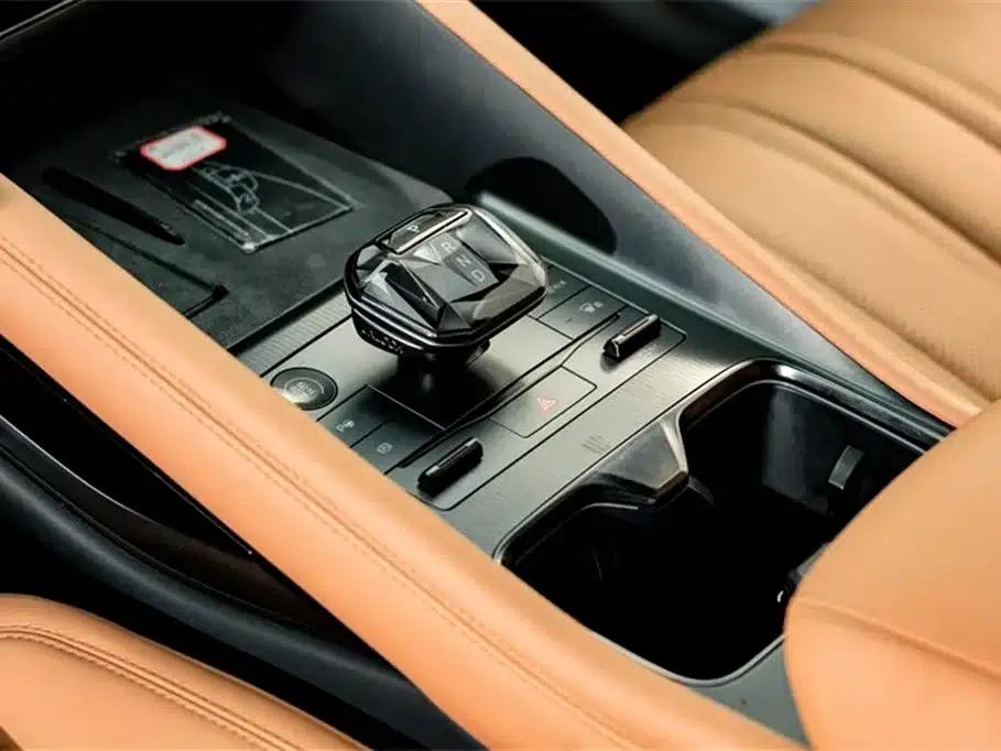 Song L EV 2024 Model 662km Excellent Edition — миниатюра 13