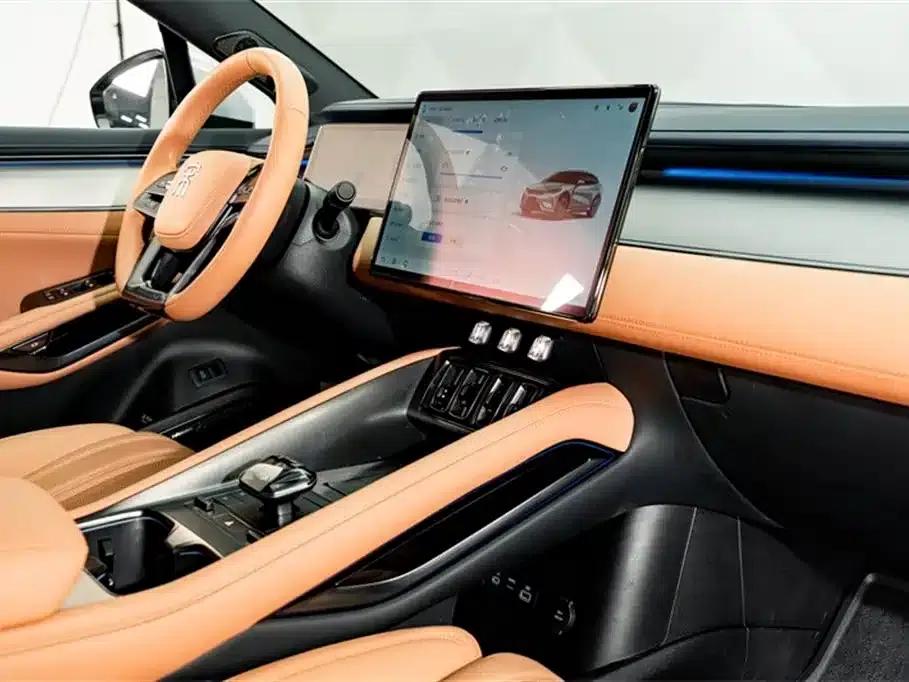 Song L EV 2024 Model 662km Excellent Edition — миниатюра 20