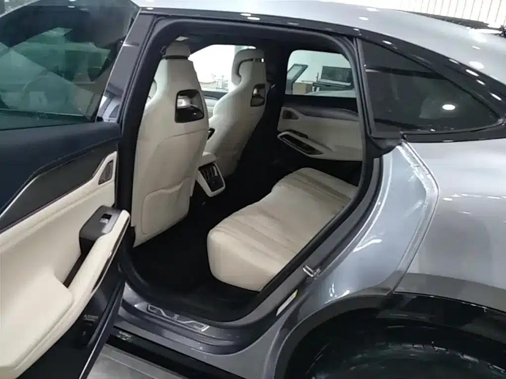 Song L EV 2025 Model 662km Excellent Intelligent Driving Edition — миниатюра 17