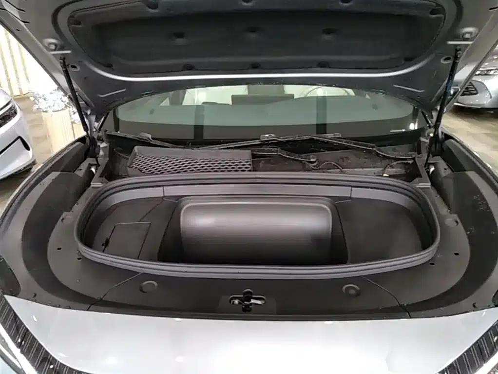 Song L EV 2025 Model 662km Excellent Intelligent Driving Edition — миниатюра 20