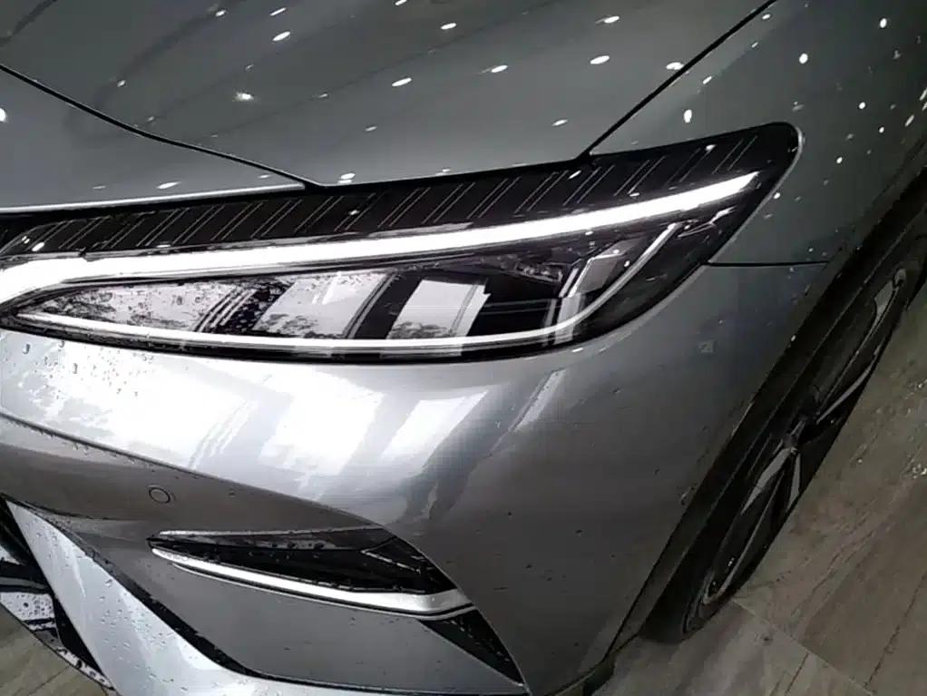 Song L EV 2025 Model 662km Excellent Intelligent Driving Edition — миниатюра 24