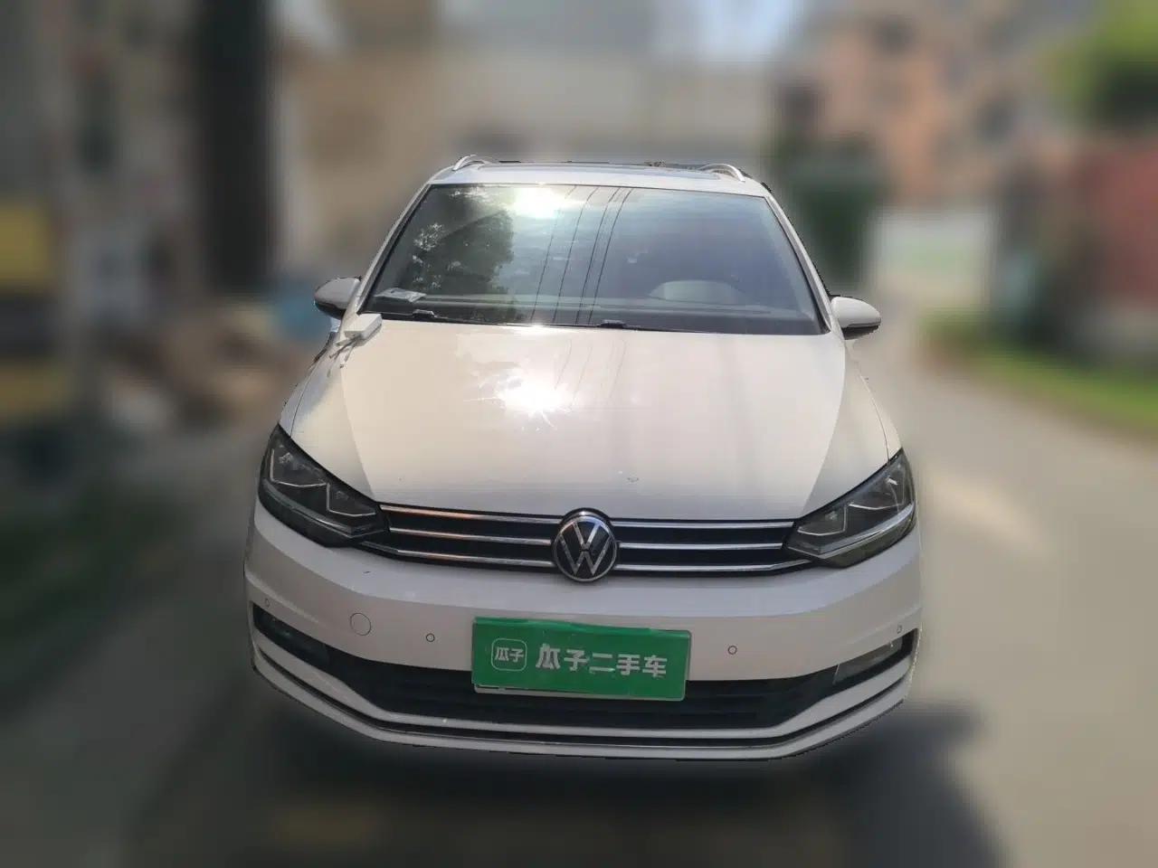 Volkswagen Touran 2021 Touran L 280TSI DSG Comfort Edition 7 Seats — миниатюра 2
