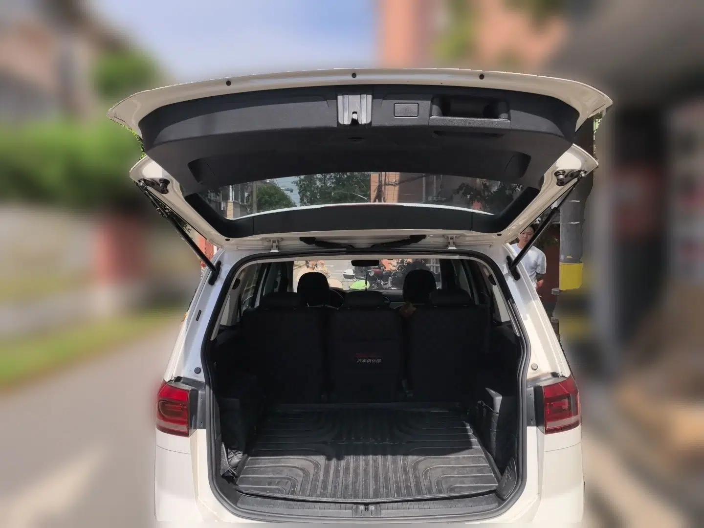 Volkswagen Touran 2021 Touran L 280TSI DSG Comfort Edition 7 Seats — миниатюра 16