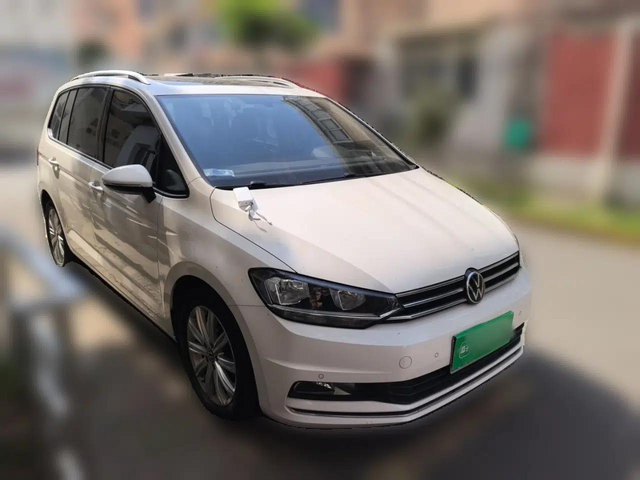 Volkswagen Touran 2021 Touran L 280TSI DSG Comfort Edition 7 Seats — миниатюра 3