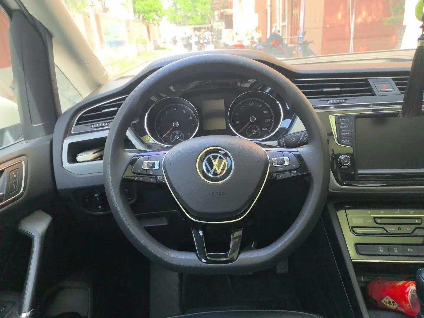 Volkswagen Touran 2021 Touran L 280TSI DSG Comfort Edition 7 Seats — миниатюра 9