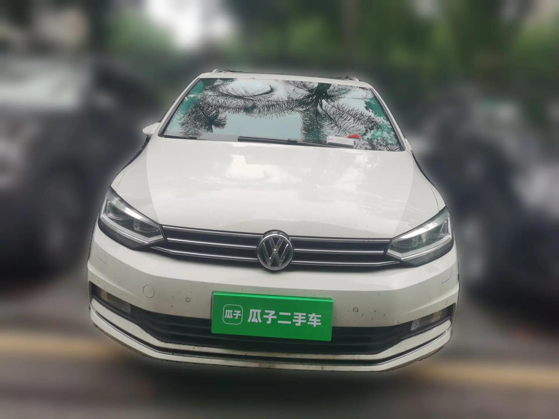 Volkswagen Touran 2018 Volkswagen Touran L 280TSI DSG Comfort Edition 7-seater — миниатюра 2