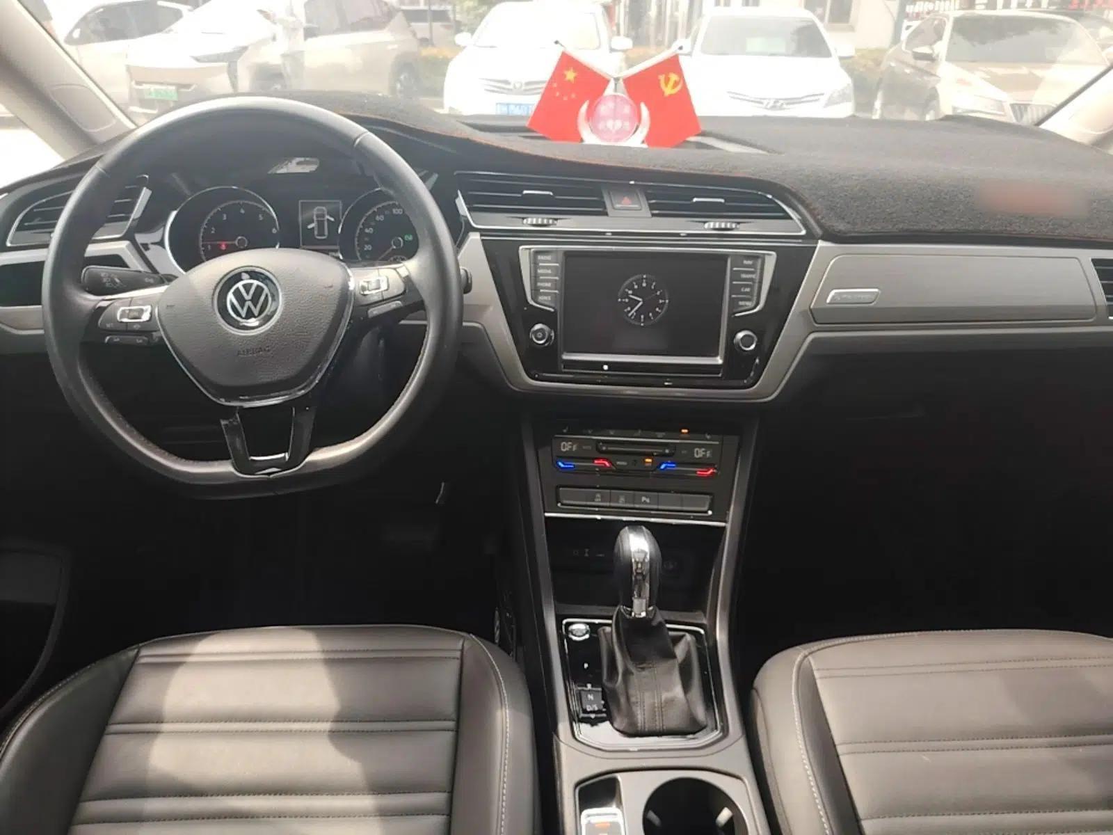 Volkswagen Touran 2021 Volkswagen Touran L 280TSI DSG Boundary Edition 7-Seater — миниатюра 13