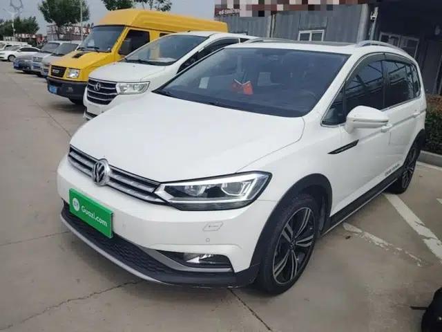 Volkswagen Touran 2021 Volkswagen Touran L 280TSI DSG Boundary Edition 7-Seater