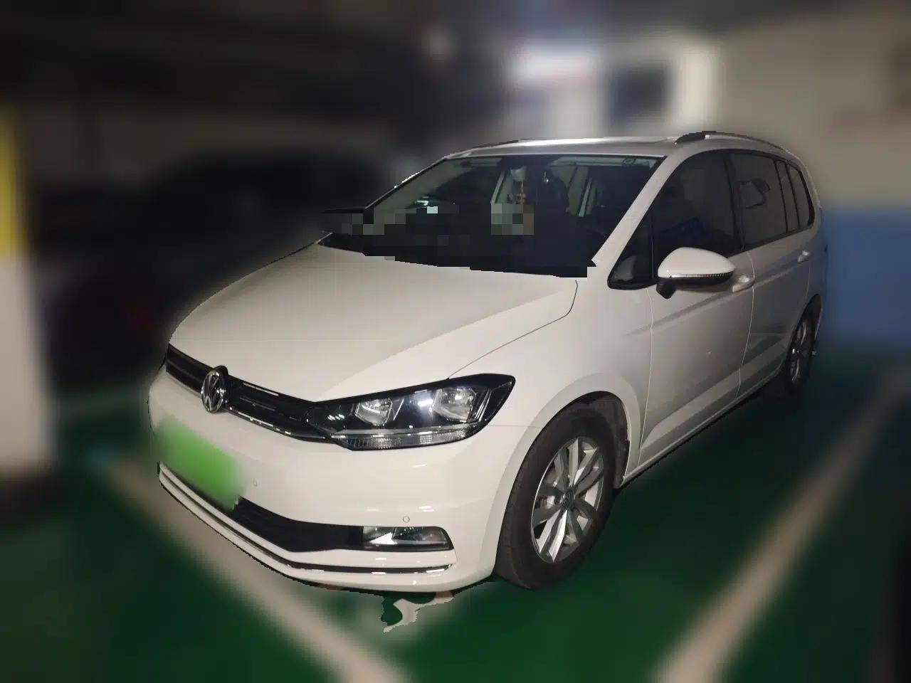 Volkswagen Touran 2018 Volkswagen Touran L 280TSI DSG Comfort Edition 7 Seats China V Emission Standard — миниатюра 1