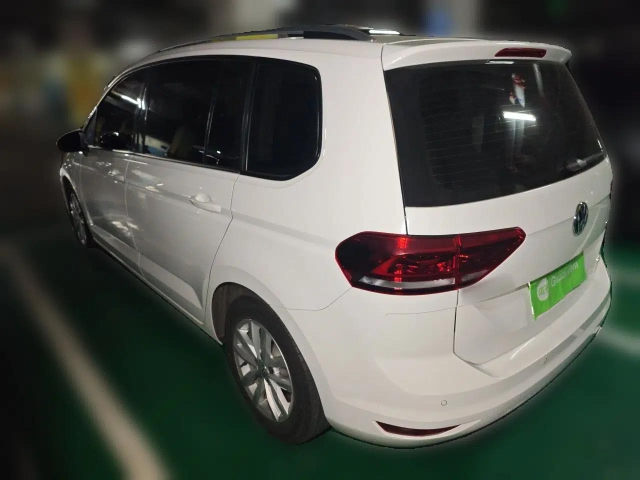Volkswagen Touran 2018 Volkswagen Touran L 280TSI DSG Comfort Edition 7 Seats China V Emission Standard — миниатюра 4