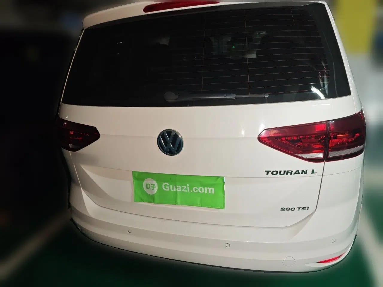 Volkswagen Touran 2018 Volkswagen Touran L 280TSI DSG Comfort Edition 7 Seats China V Emission Standard — миниатюра 5