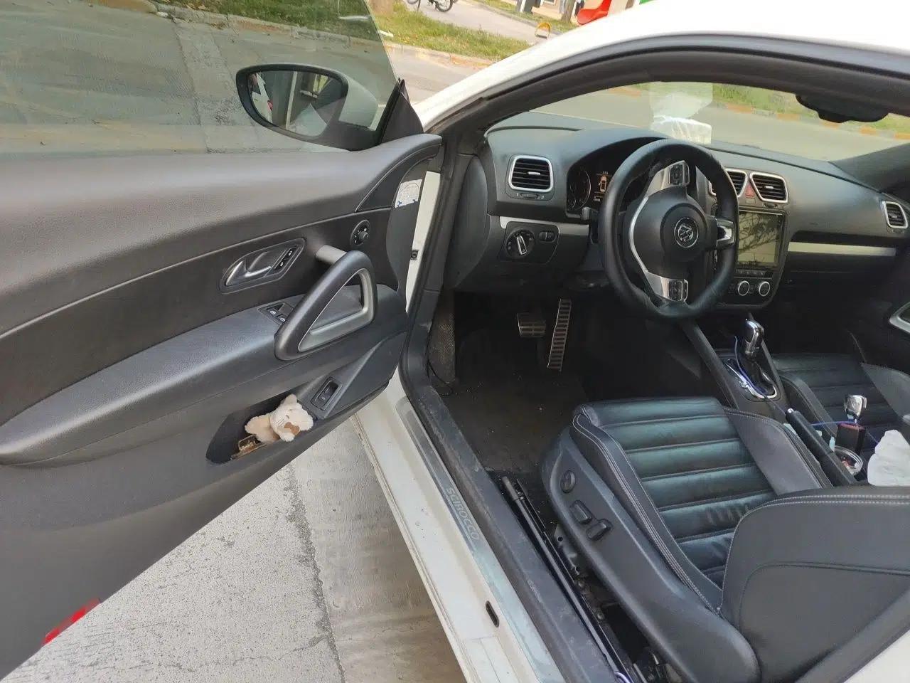 Volkswagen Scirocco 2011 2.0 TSI Luxury Edition — миниатюра 17