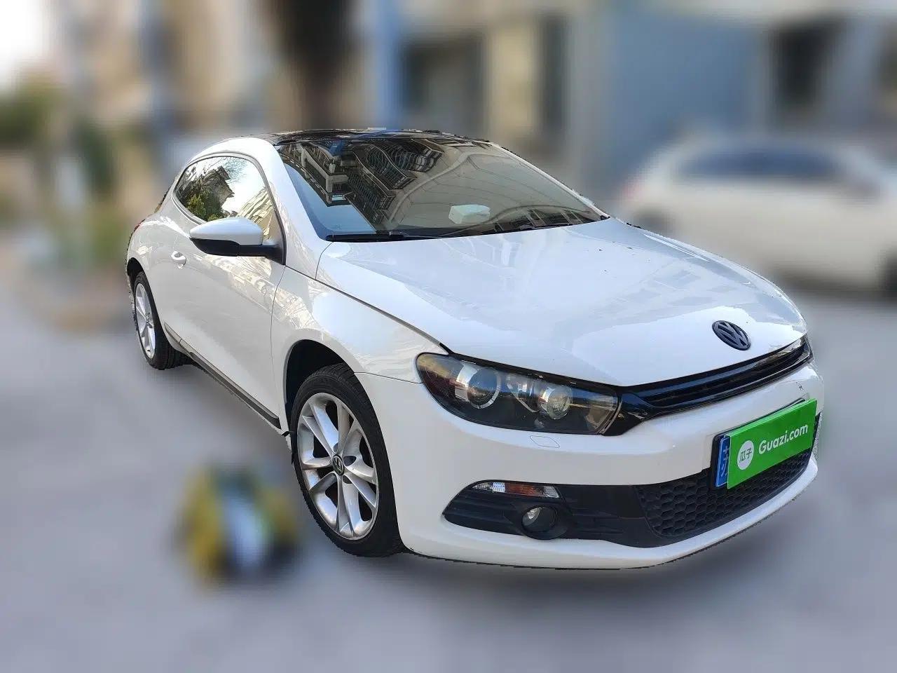 Volkswagen Scirocco 2011 2.0 TSI Luxury Edition — миниатюра 3