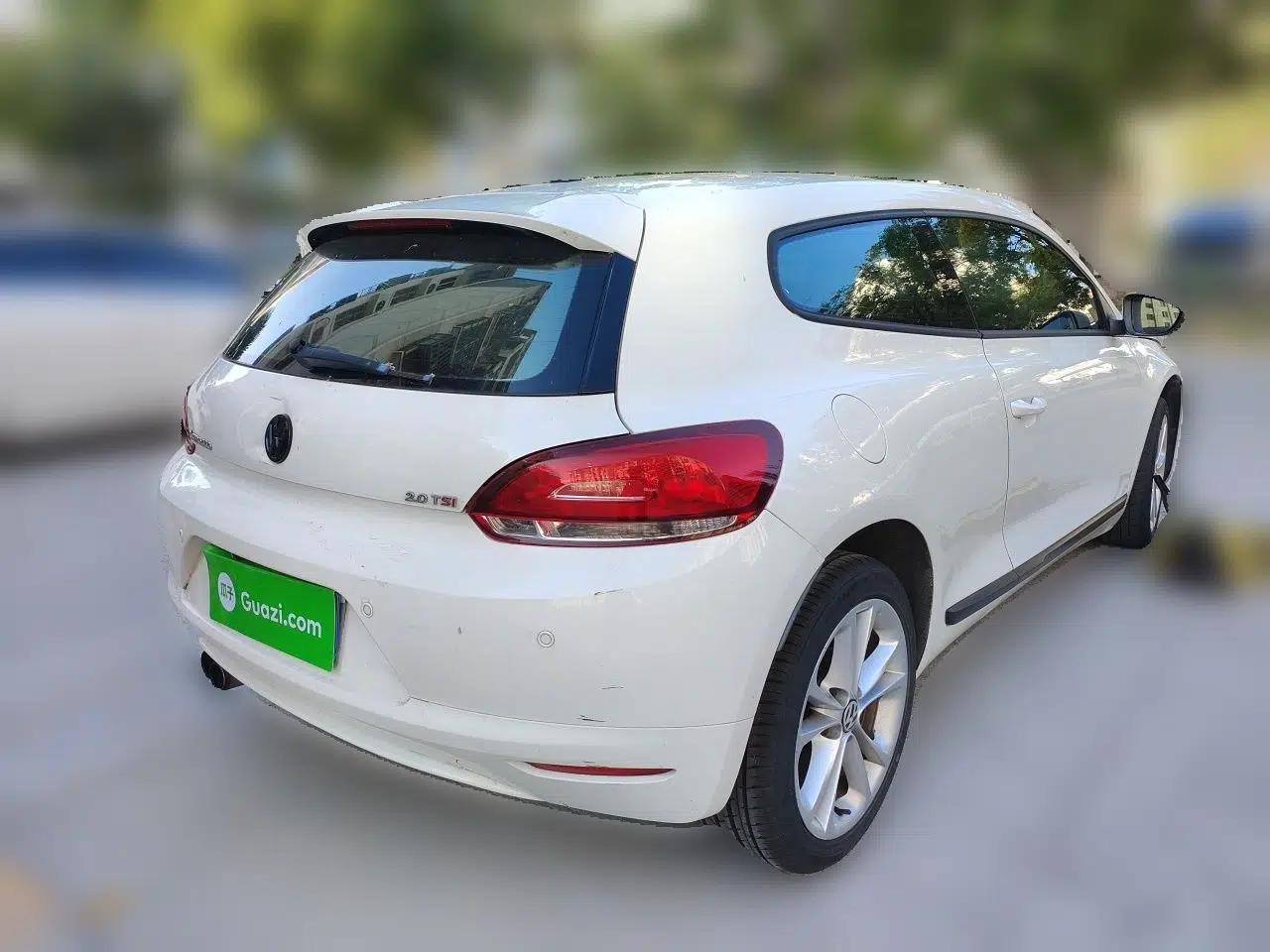 Volkswagen Scirocco 2011 2.0 TSI Luxury Edition — миниатюра 6