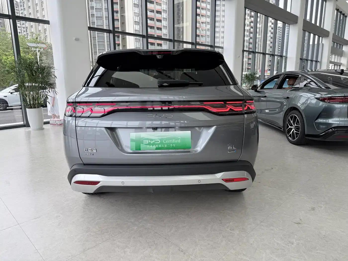 Song L DM-i 2025 Smart Driving Edition 160km/h Superior Model — миниатюра 3