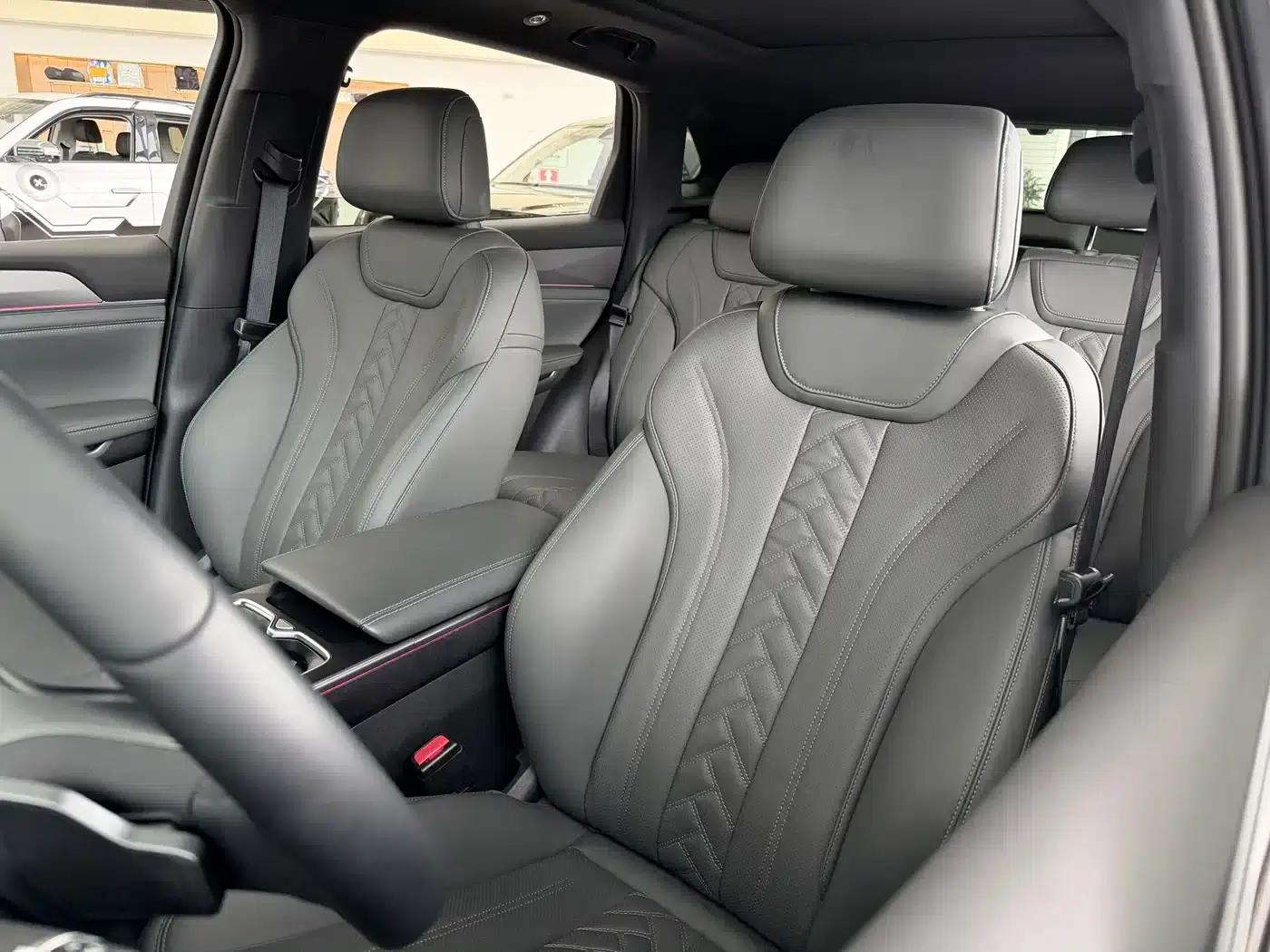 Song L DM-i 2025 Smart Driving Edition 160km/h Superior Model — миниатюра 25