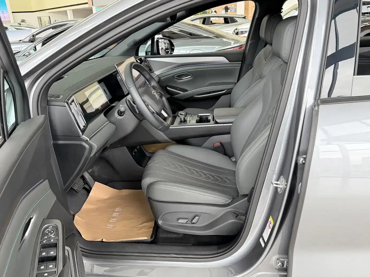 Song L DM-i 2025 Smart Driving Edition 160km/h Superior Model — миниатюра 7